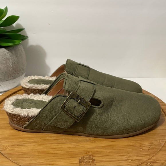Zodiac Maui Green Faux Suede Clogs Women's 8 Boho Lined Slip On Mule Cozy Cabin - Picture 2 of 9